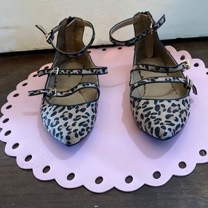 Mossimo leopard 3 strap Mary Jane flats